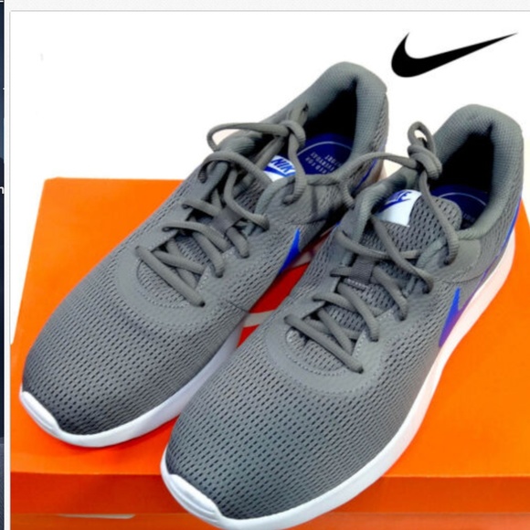 NEW NIB Nike Tanjun Men’s Running Shoes Grey Gray - Picture 2 of 3